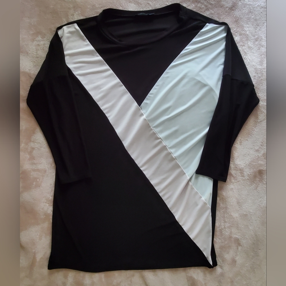 Colorblock batwing shift dress